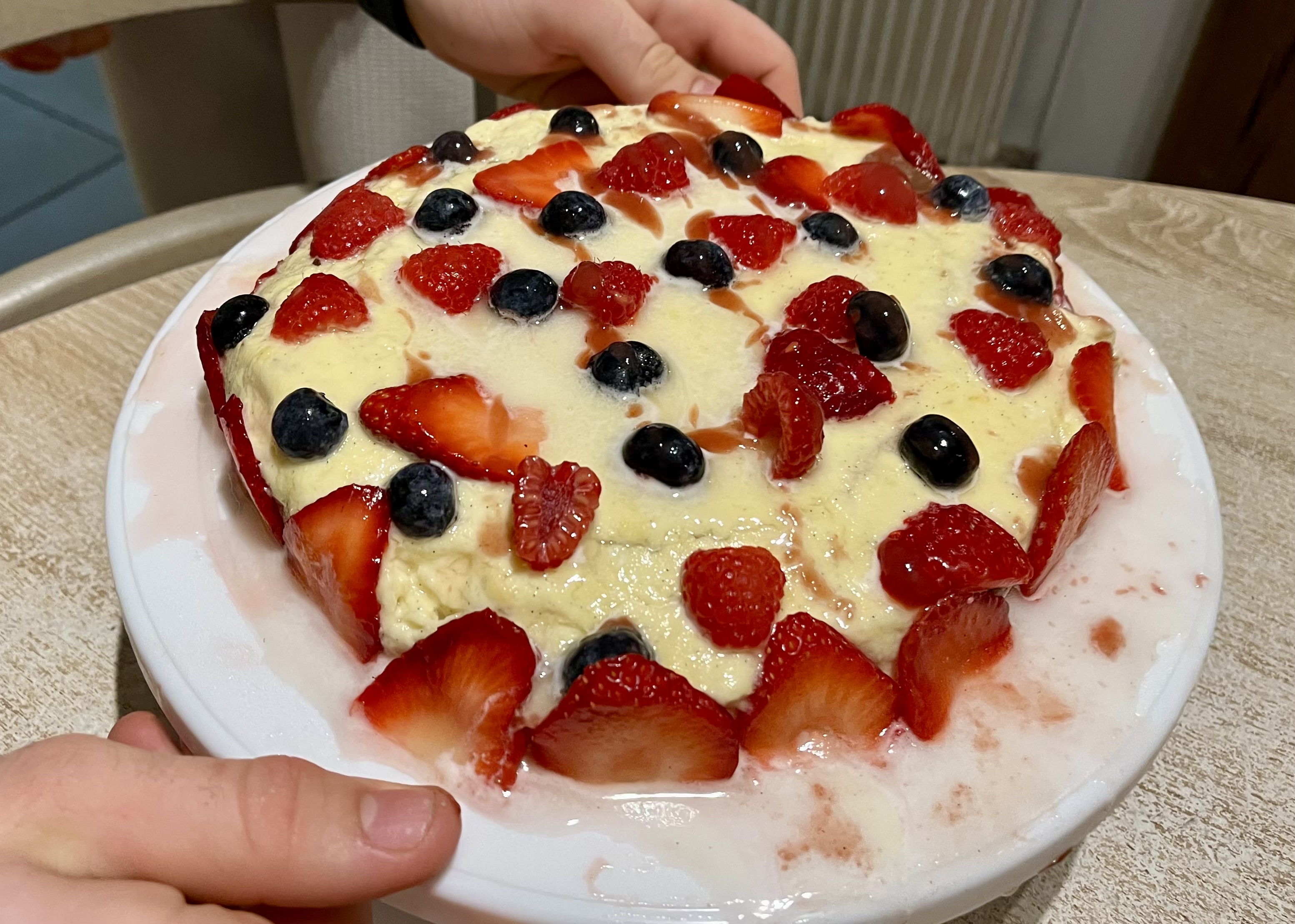 Gateau Fruit rouges - Gallery 1