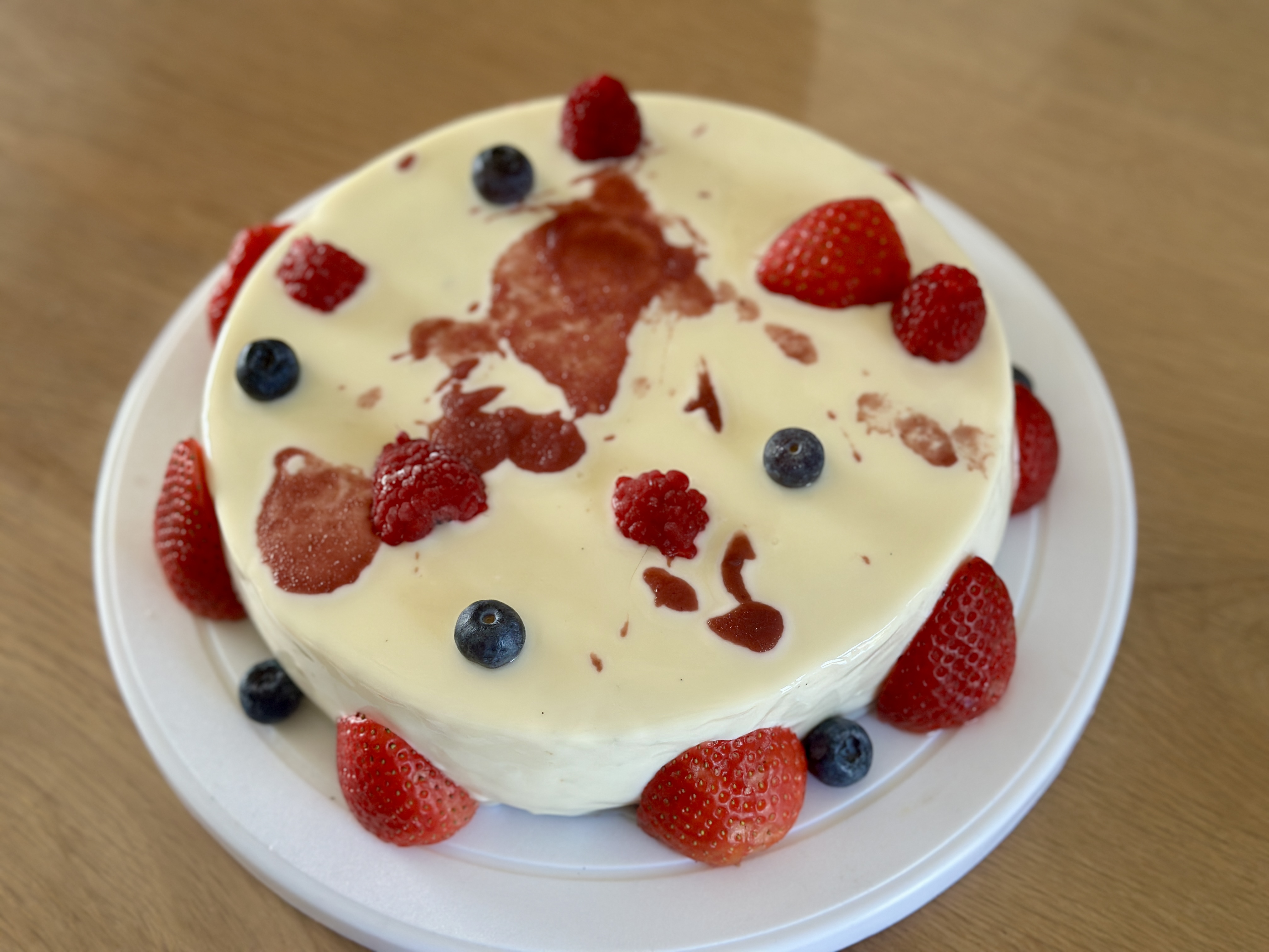 Entremet aux fruits rouges et vanille - Gallery 1